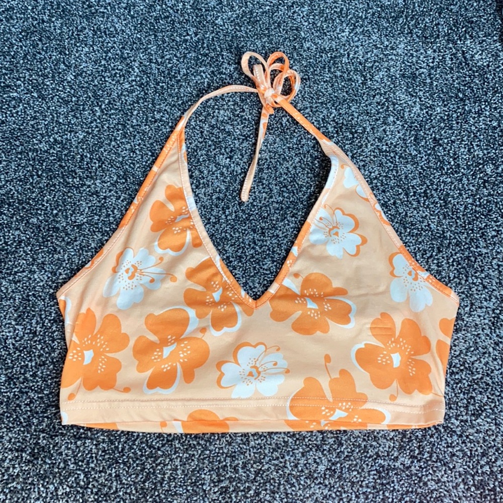 Floral cropped top